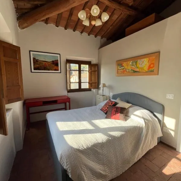 Stanza accogliente e ricercata，位于Quiesa的酒店