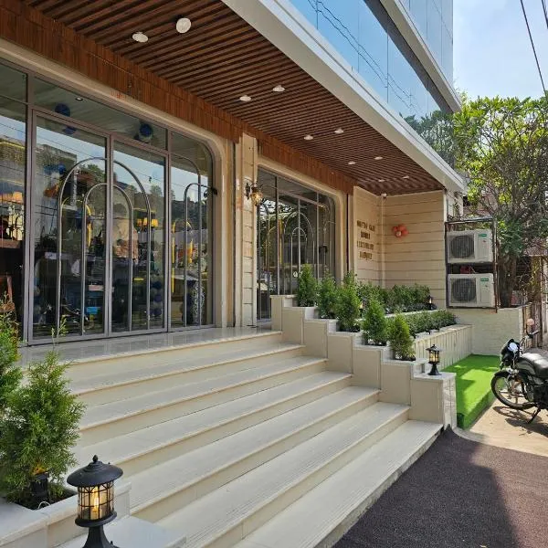 The Blu Pearl，位于瓜廖尔的酒店