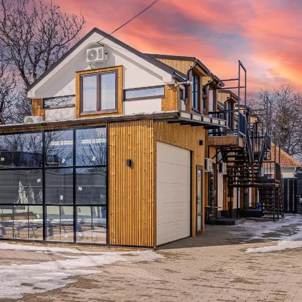 Premont Luxury Ghimbav，位于Ghimbav的酒店