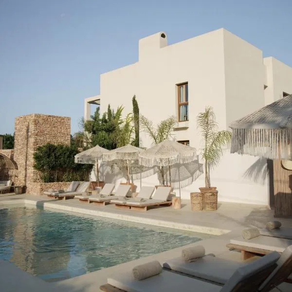 Mar Suites Formentera by Universal Beach Hotels，位于埃斯普霍斯的酒店