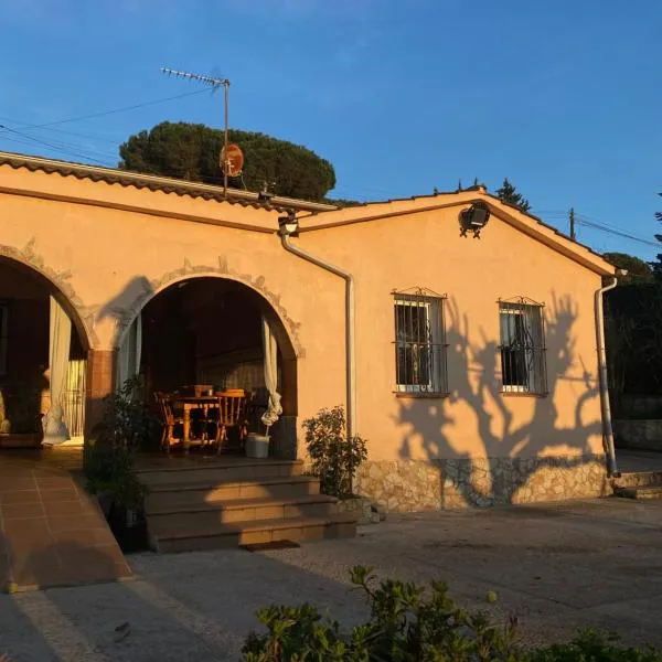 Casa La Alegria，位于马斯萨内特德拉塞尔瓦的酒店