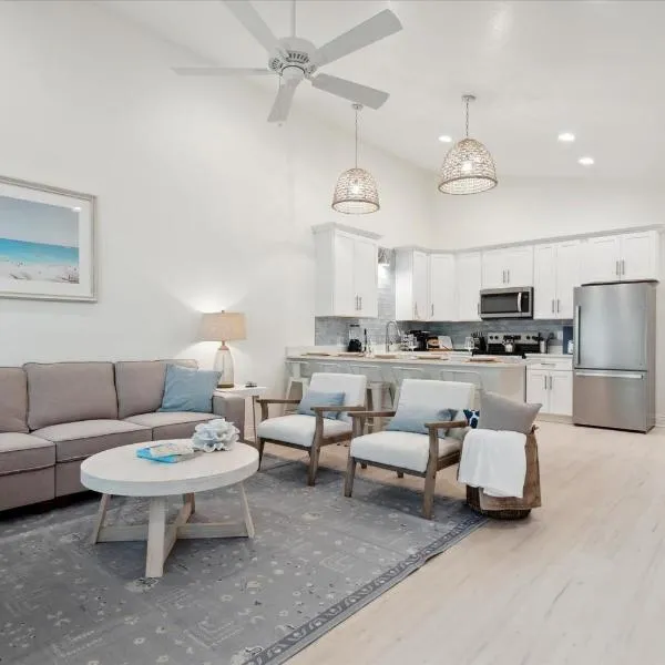 Brand New Luxury Rental on Oleander Unit G，位于多芬岛的酒店