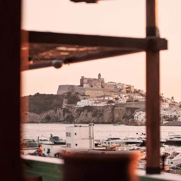 Mikasa Ibiza Boutique Hotel ADULTS ONLY，位于伊维萨镇的酒店