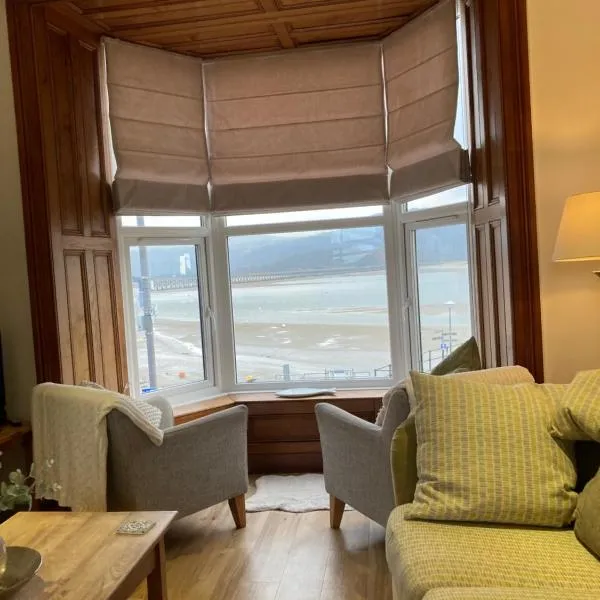 Wynnstay Apartment, Harbour and Mountain Views，位于巴茅思的酒店