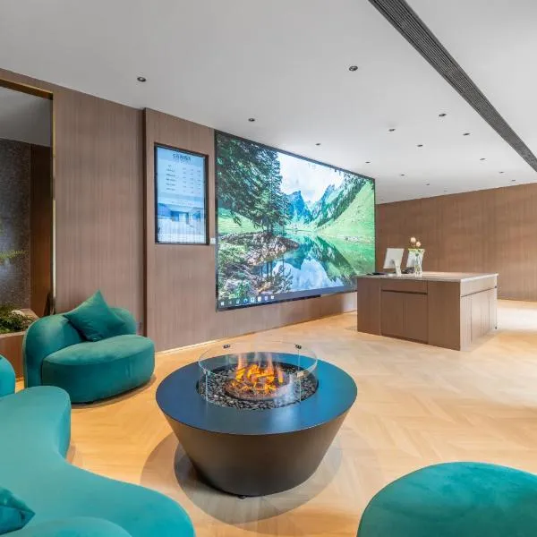 G·五尚酒店(昆明火车站环城南路地铁站店) ，位于昆明的酒店