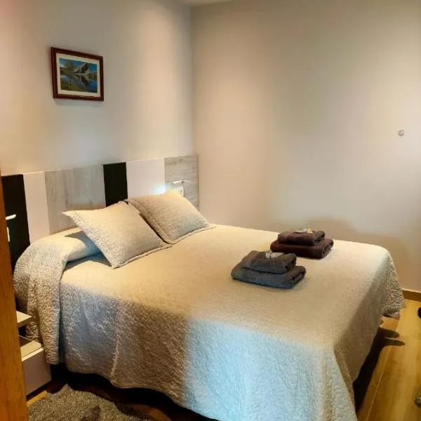 Apartamentos casalola，位于坎加斯-德奥尼斯的酒店