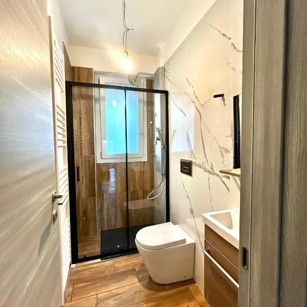 CARDAHOUSe，位于Cogliate的酒店