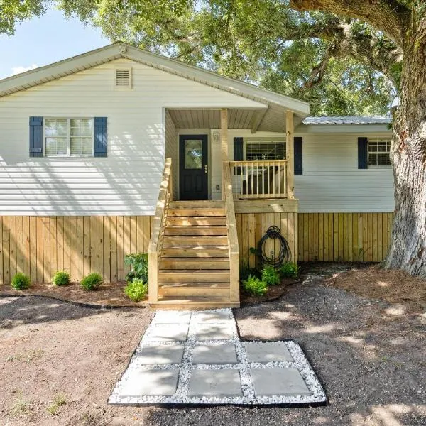 Quaint Family Getaway on Biloxi，位于多芬岛的酒店