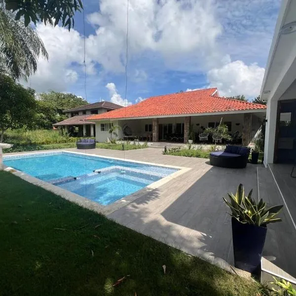 Villa Guavaberry，位于璜多里奥的酒店