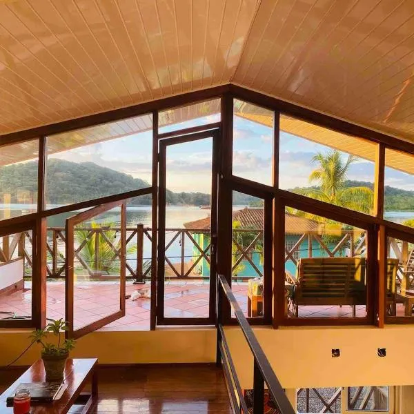 CASA DINIS - Loft - With View Bahia de Portobelo，位于波托韦洛的酒店