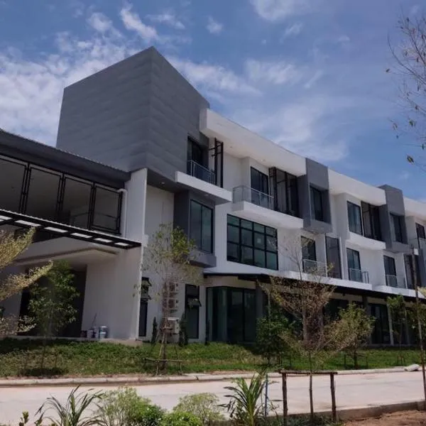 Hotel Chuan Chom The High Resort Saraburi - SHA Plus，位于北标府的酒店