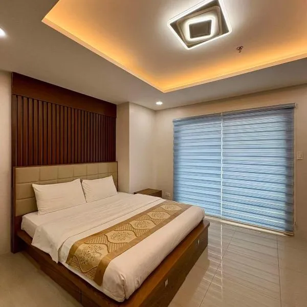 Sheryll Escapes - Angelic Premiere studio with balcony WiFi & Housekeeping，位于安吉利斯的酒店