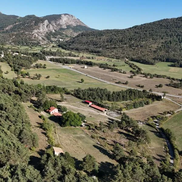 Gîtes Shamsoka - Haras de Séranon，位于Séranon的酒店