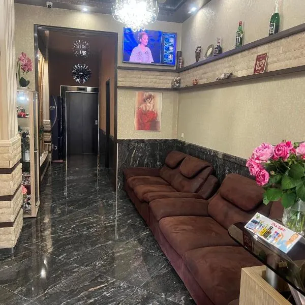 Hotel Lazur，位于希典的酒店