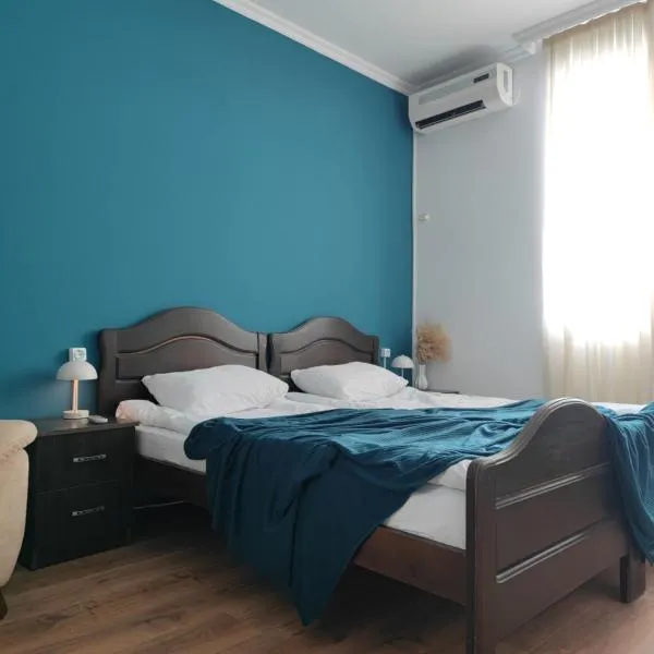Palm Guesthouse，位于巴统的酒店