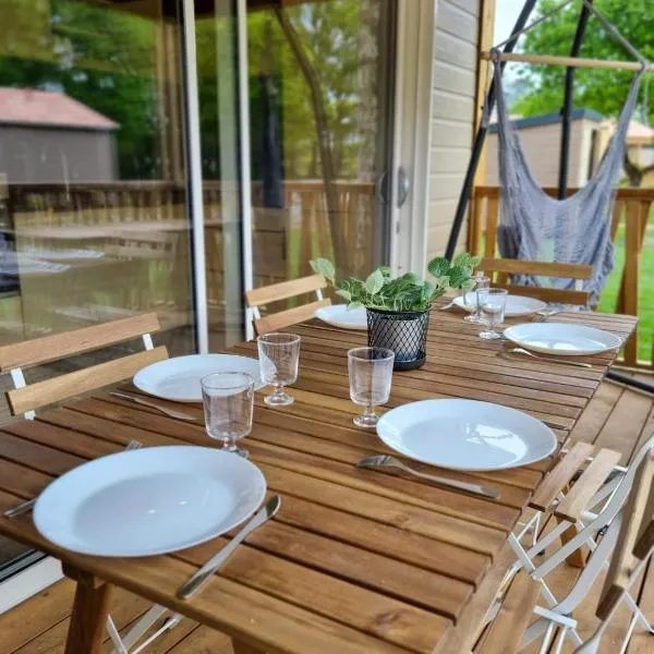 Sous la canopée - le calme au bord du lac，位于拉布耶尔的酒店