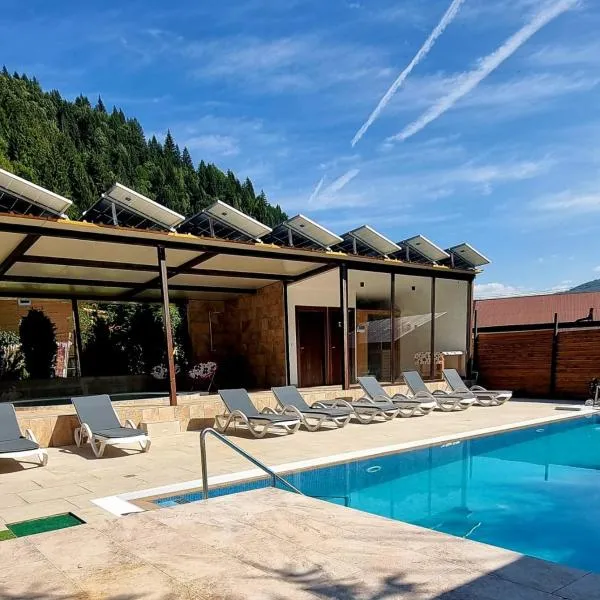 Pensiunea El Monte SPA，位于鲁克尔的酒店