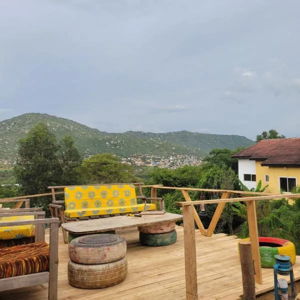 Safari Junction Backpackers hostel，位于伊林加的酒店