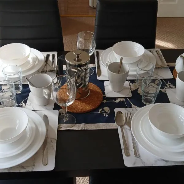 Ipswich Town 3 Bed House,位于Copdock的酒店