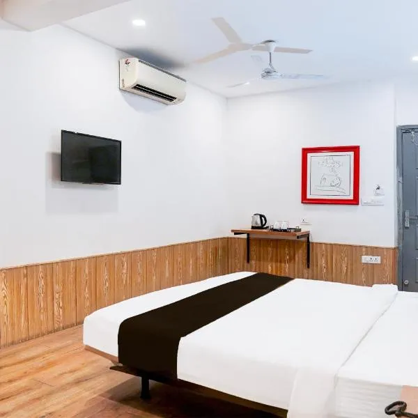 Super Townhouse Nagpur Railway Station，位于那格浦尔的酒店