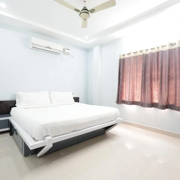 Paradise Home Stay, Near Srinivasam TTD Ticket Counter Opp Bus Stand，位于蒂鲁帕蒂的酒店