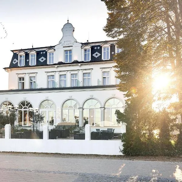 SEETELHOTEL Strandhotel Atlantic das Boutiquehotel am Meer，位于赛巴特班森的酒店