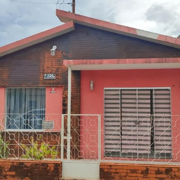 Casa de 90m2 toda sua aconchegante e central，位于科伦巴的酒店