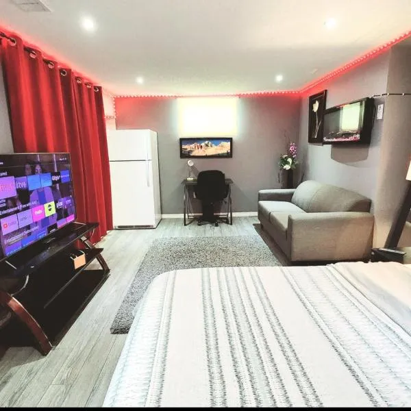 Staycation Studio Apartment, Private kitchen , Washroom, Micro Gym & Free Onsite Parking，位于伦敦的酒店