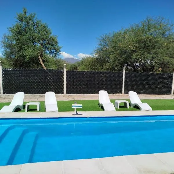 Chañar y Algarroba，位于卡法亚特的酒店