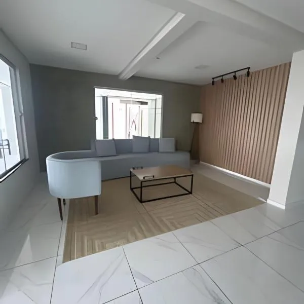 Na Orla de Petrolina, ar condicionado e elevador，位于彼得罗利纳的酒店