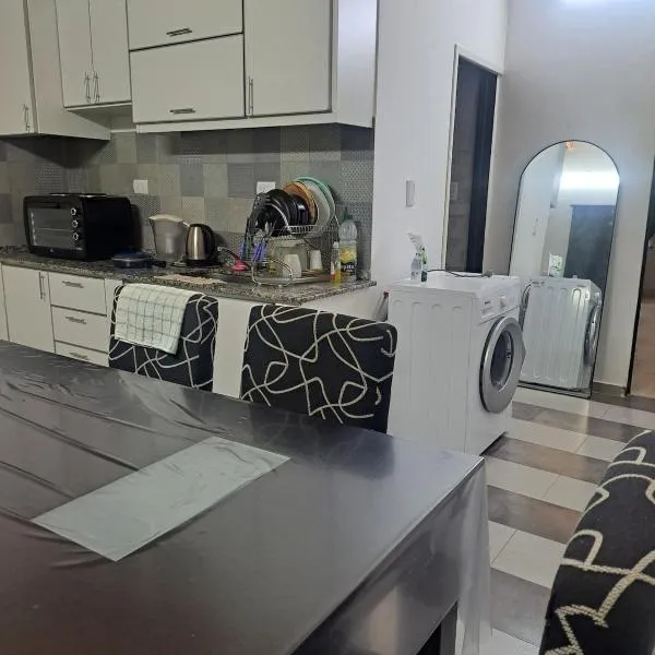 Apartment for 2 people - one，位于Adrogué的酒店