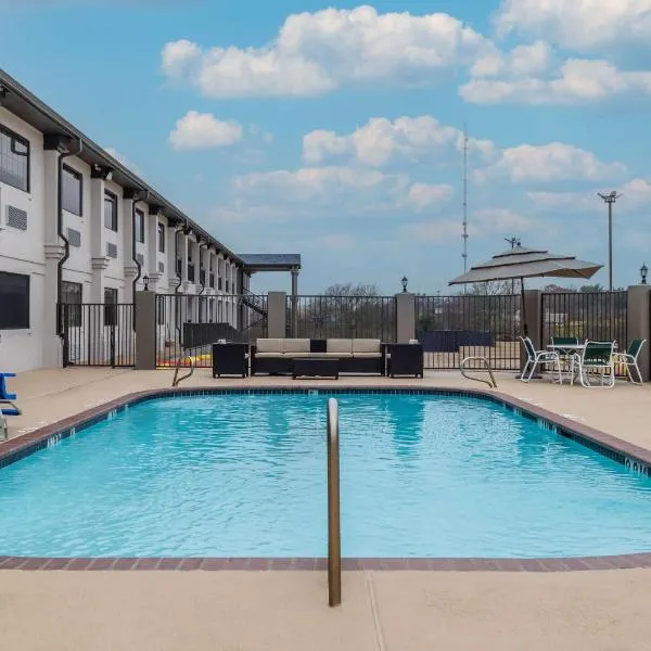 Motel 6-Brenham, TX，位于布伦纳姆的酒店