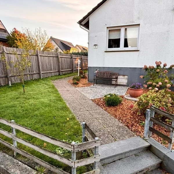 Gemütliche Dachgeschosswohnung auf dem Land，位于布隆贝格的酒店