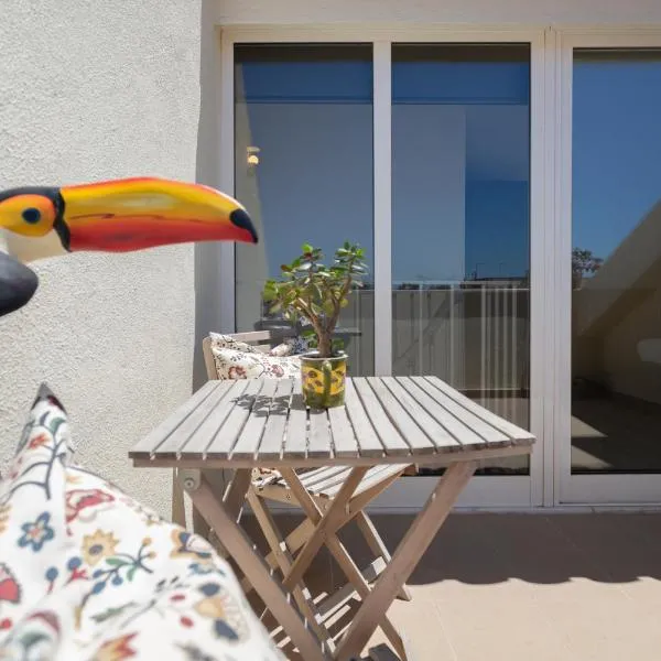 BeGuest Parede Beach Apartment – Cascais，位于帕雷迪的酒店