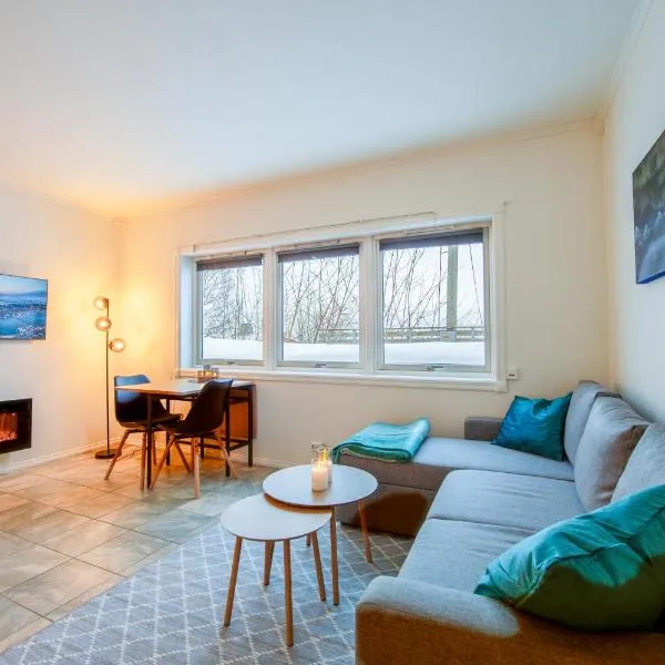 Cozy Apartment in the Heart of Tromsø "North" unit，位于特罗姆瑟的酒店