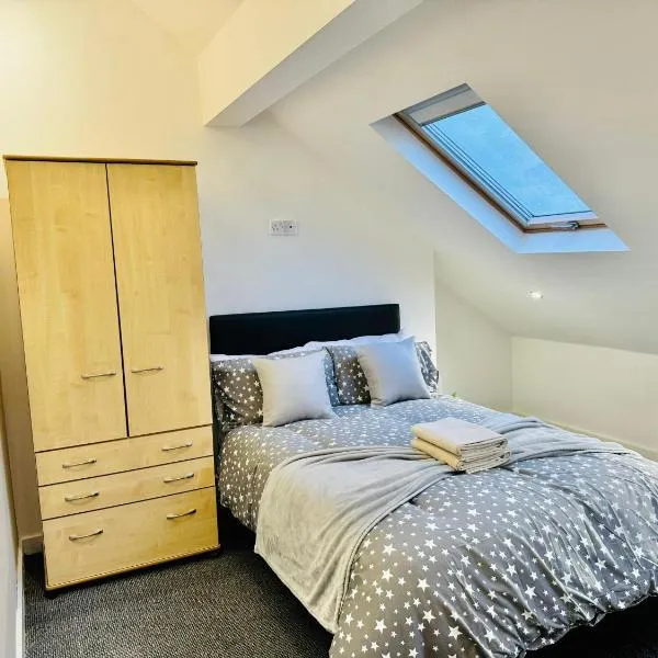 Quarto 6 casa compartilhada no L7，位于利物浦的酒店