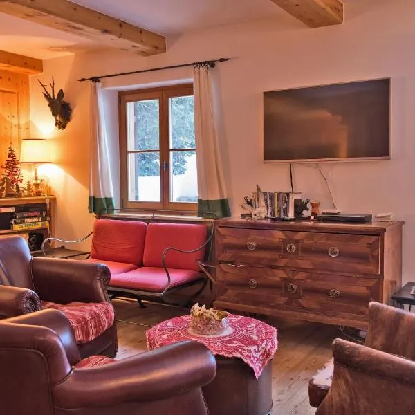 Chalet Gulas - La Punt-Chamues-ch，位于拉蓬的酒店