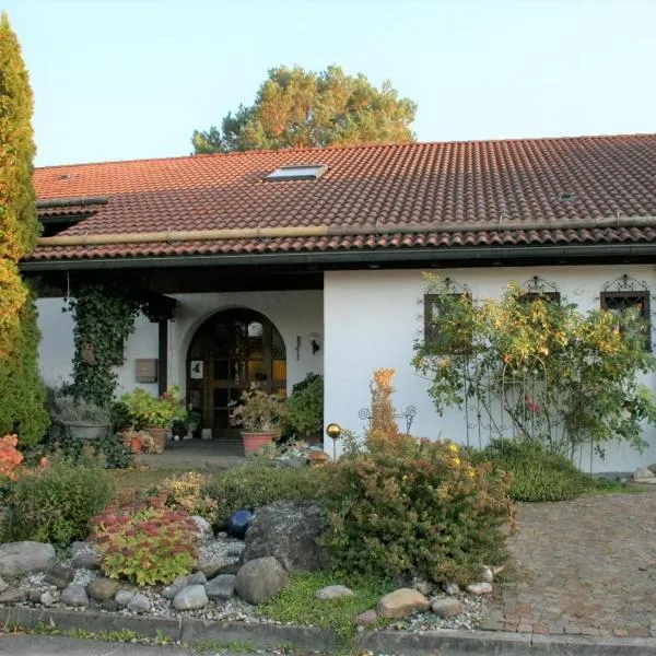 Ferienwohnung - Apartment Sabine - Urlaub mit Hund,位于派廷格的酒店