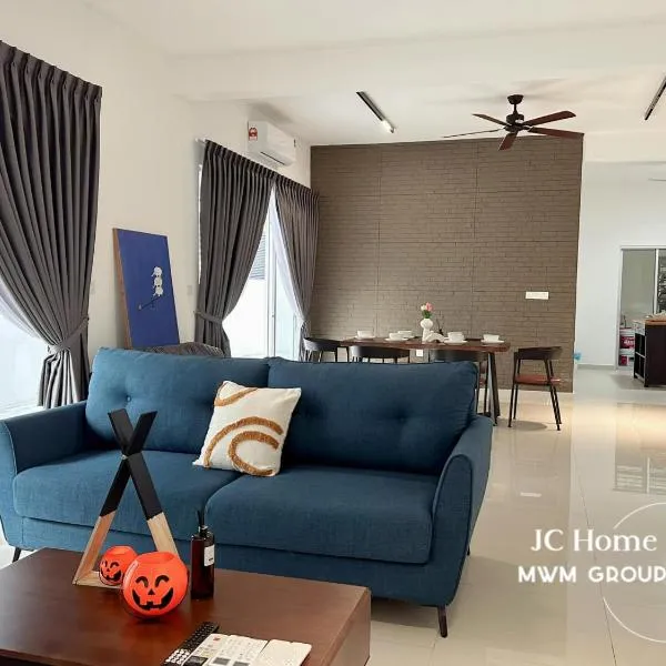 Kluang Gunung Lambak view Family Suites，位于居銮的酒店
