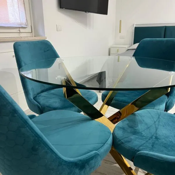 Casa nel vicolo，位于蒙蒂基亚里的酒店