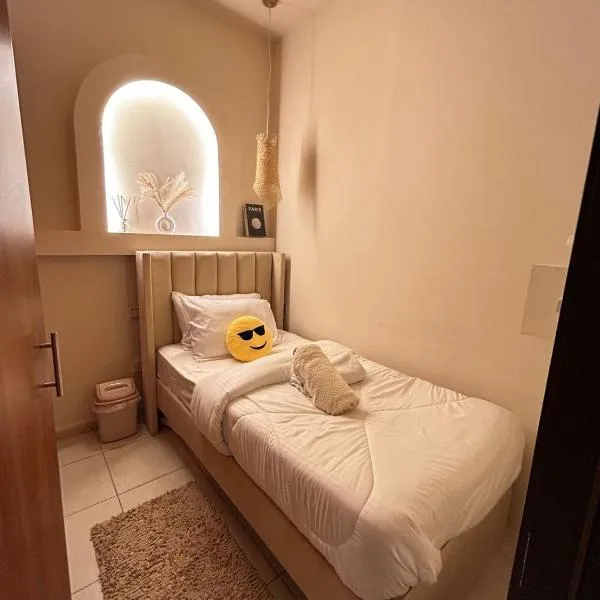 Adaz Homes，位于迪拜的酒店