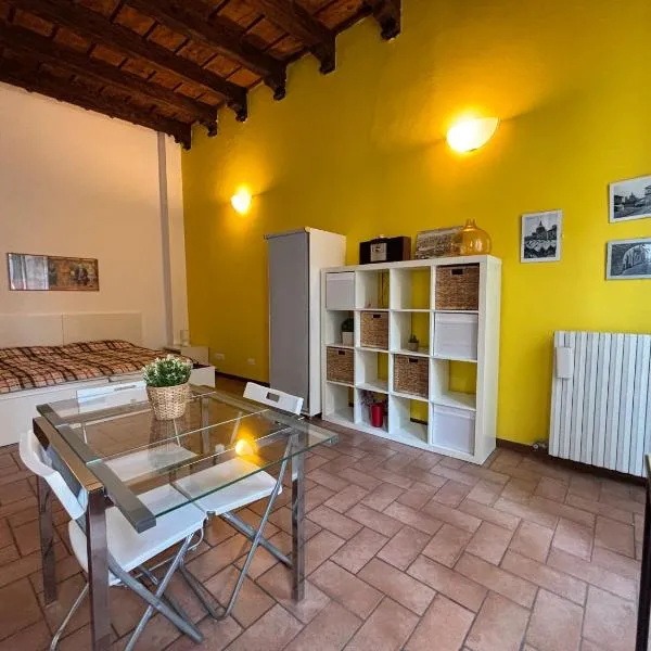 Alloggio dei paratici，位于帕维亚的酒店