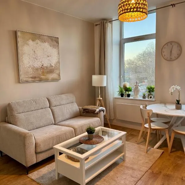 Le National 2 Appartement centre ville avec Parking privé，位于图尔昆的酒店