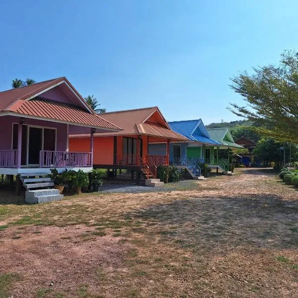 ทุ่งนา รีสอร์ท Rice Field Resort,位于Ban Khiam Ngam的酒店