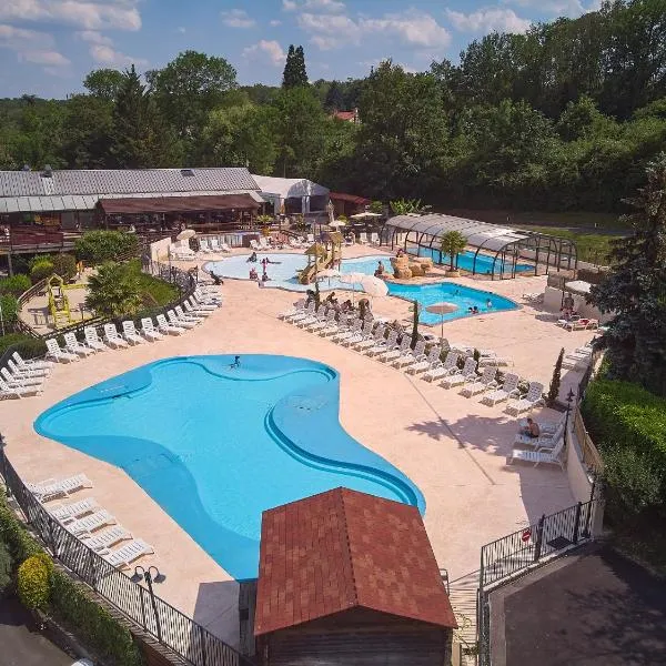 Camping Le Chêne Gris，位于Pommeuse的酒店