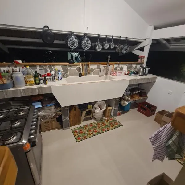 Tamahi loc & lodge，位于Rangiroa的酒店