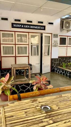 Ijen & Sleep Homestay，位于Ketapang的酒店