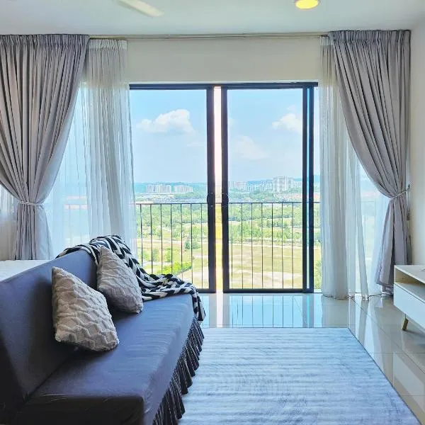 Minimalist Trefoil studio Setia Alam linked bridge to SCCC and SCM for 2-4 pax，位于实达阿南的酒店