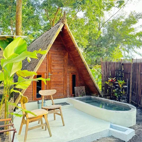 Triangle House and private hot spring，位于金塔马尼的酒店