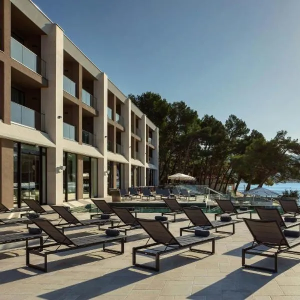 The Isolano, Adults Friendly Resort, Autograph Collection，位于茨雷斯的酒店